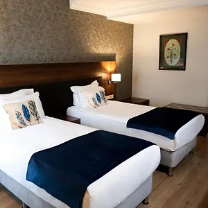 Rhiss Bostanci 3*, Istanbul Turkey